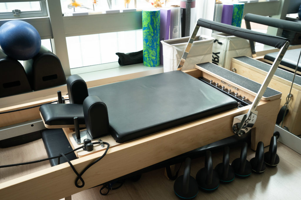 尖沙咀一對一物理治療 | 1:1 physiotherapy service with spacious gym environment